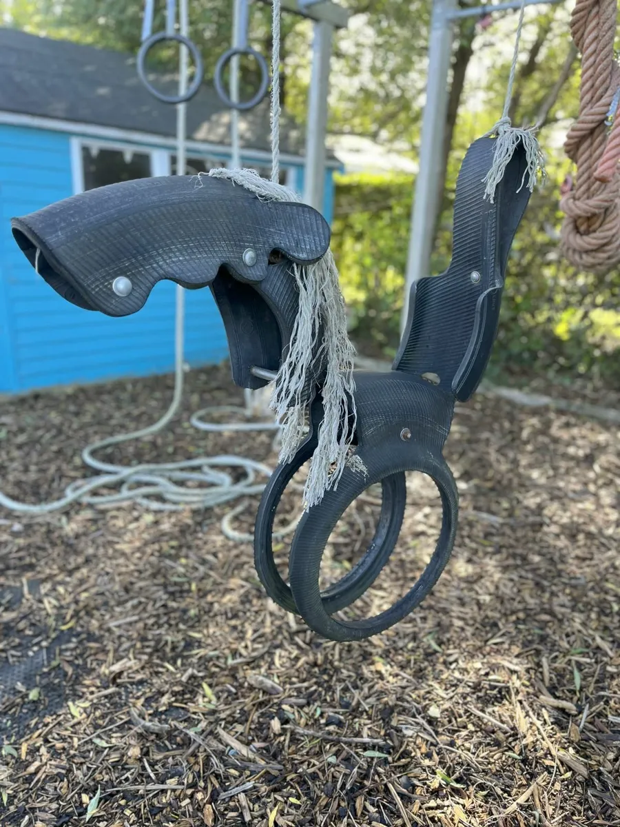 Horse tyre swing - Image 2