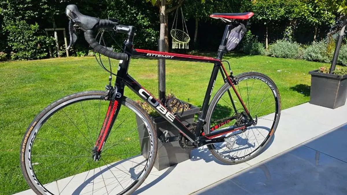 Cube Attempt Road Bike - Image 1