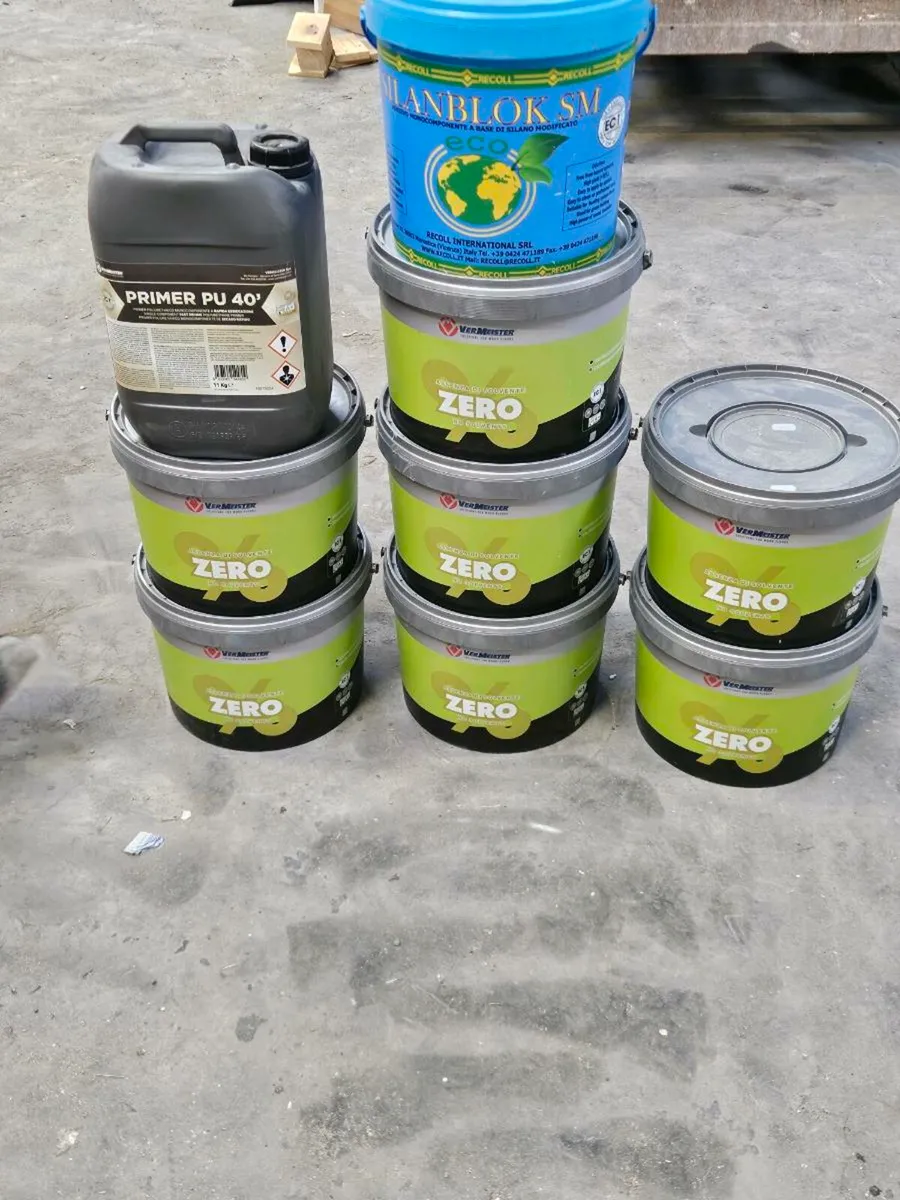 Timber ploor adhesive