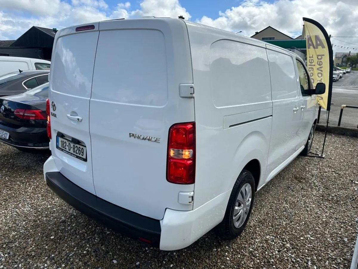 Toyota Proace 2.0d 150 LWB GX 114Km - Image 3