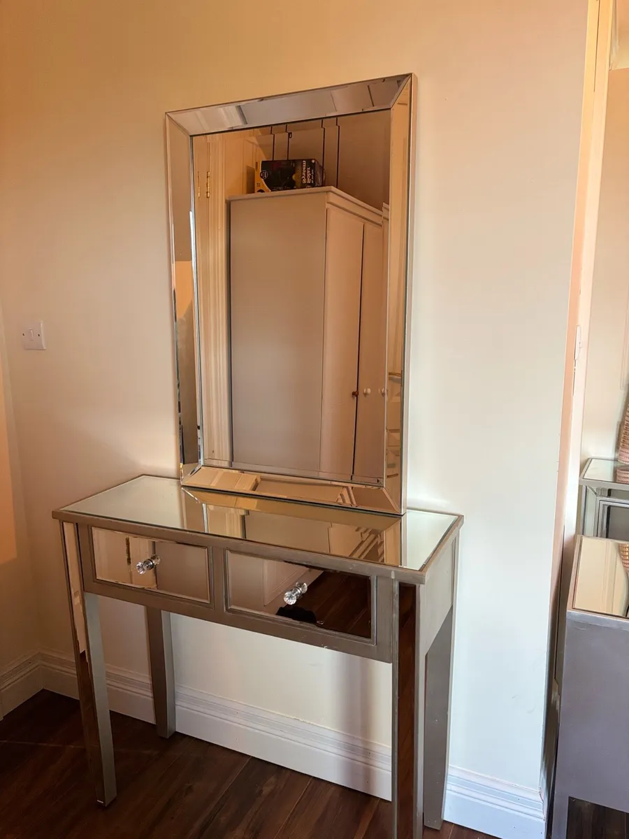 | Vanity Table & Mirror