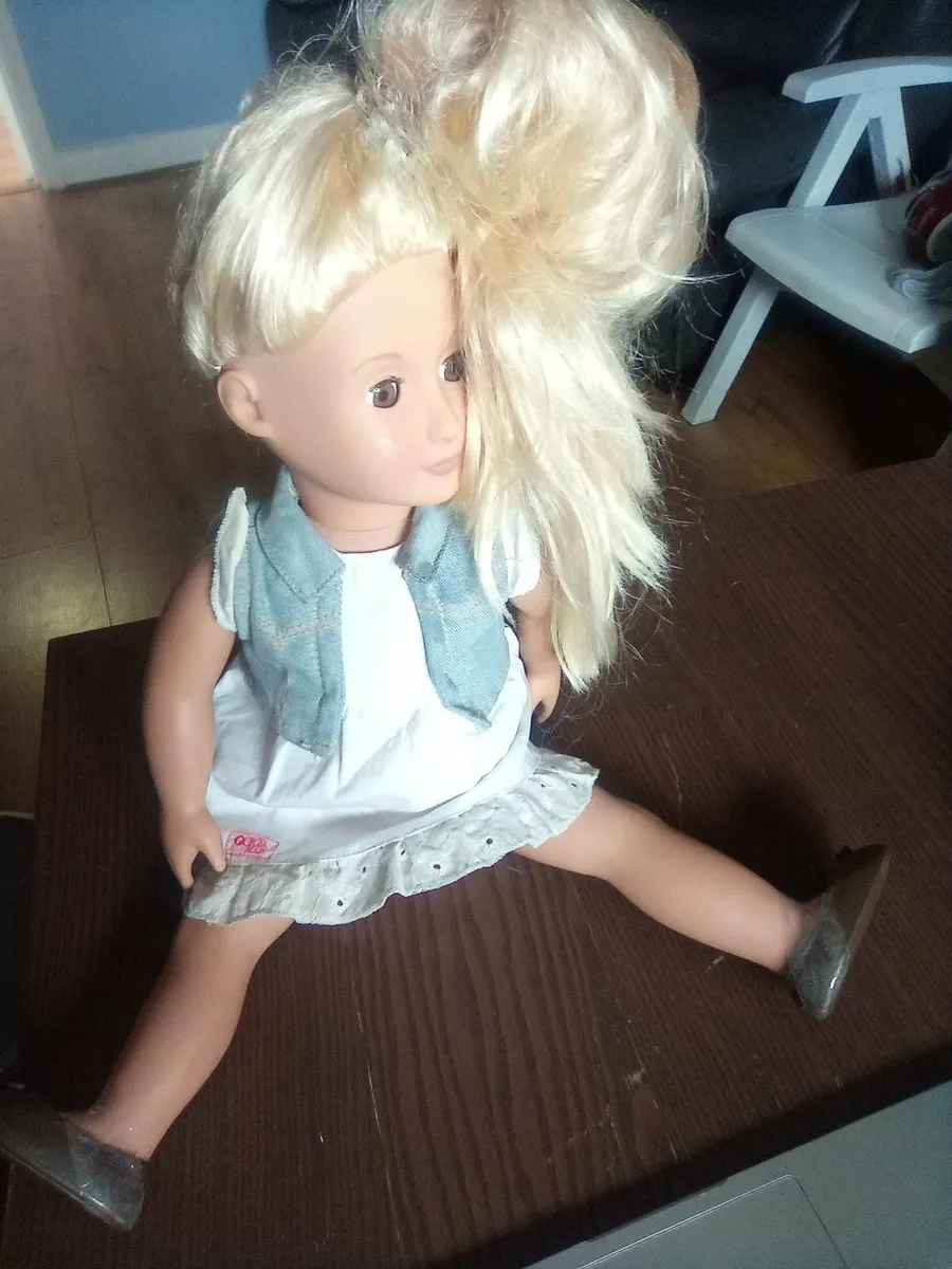 dolls - Image 1