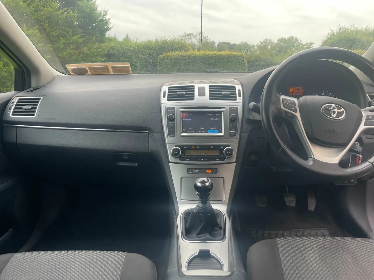 Toyota Avensis 2012 - Image 4
