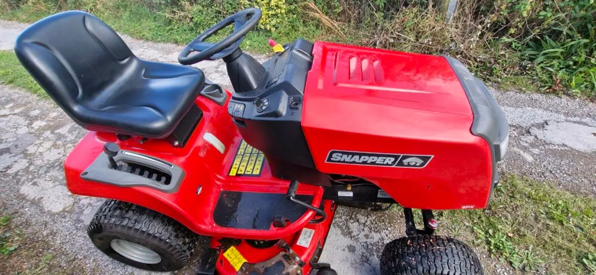 Snapper Riden mower - Image 1