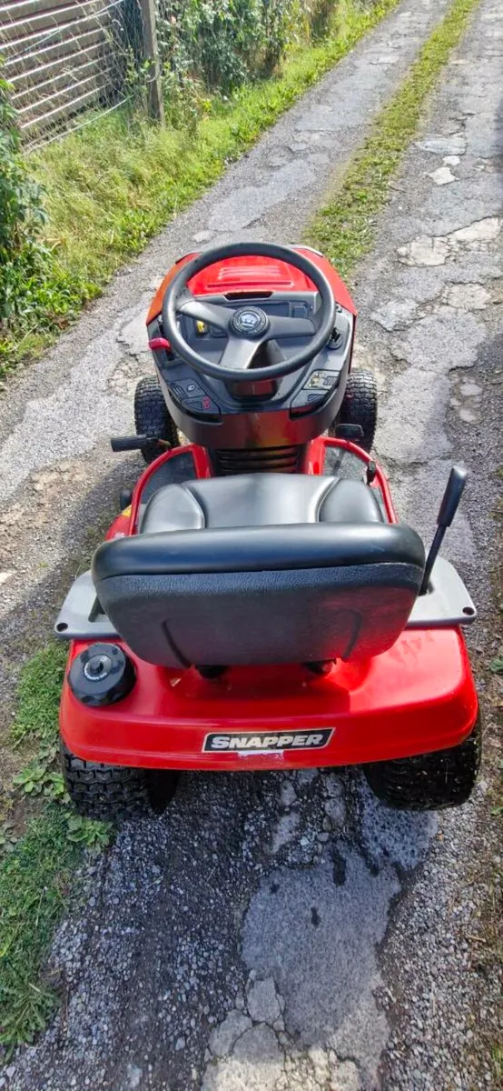 Snapper Riden mower - Image 2