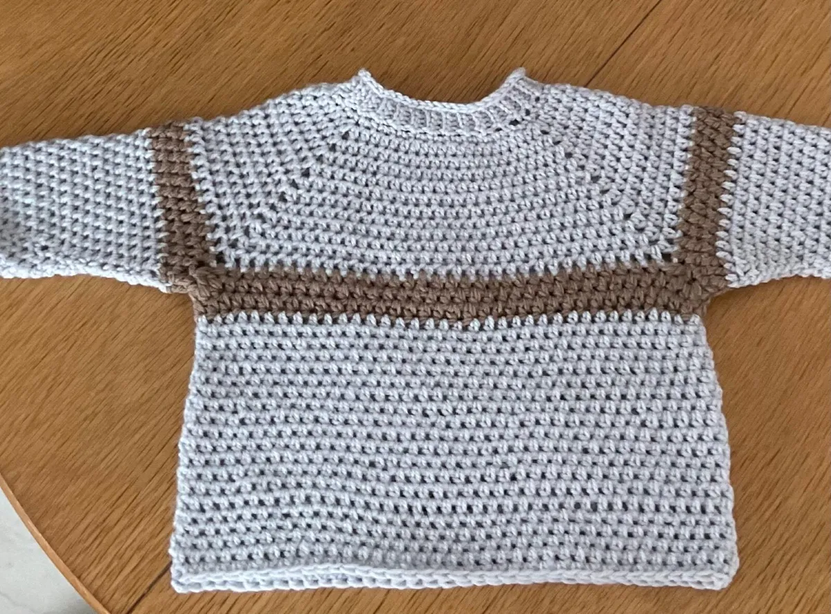 Toddler sweater Aran yarn - Image 1