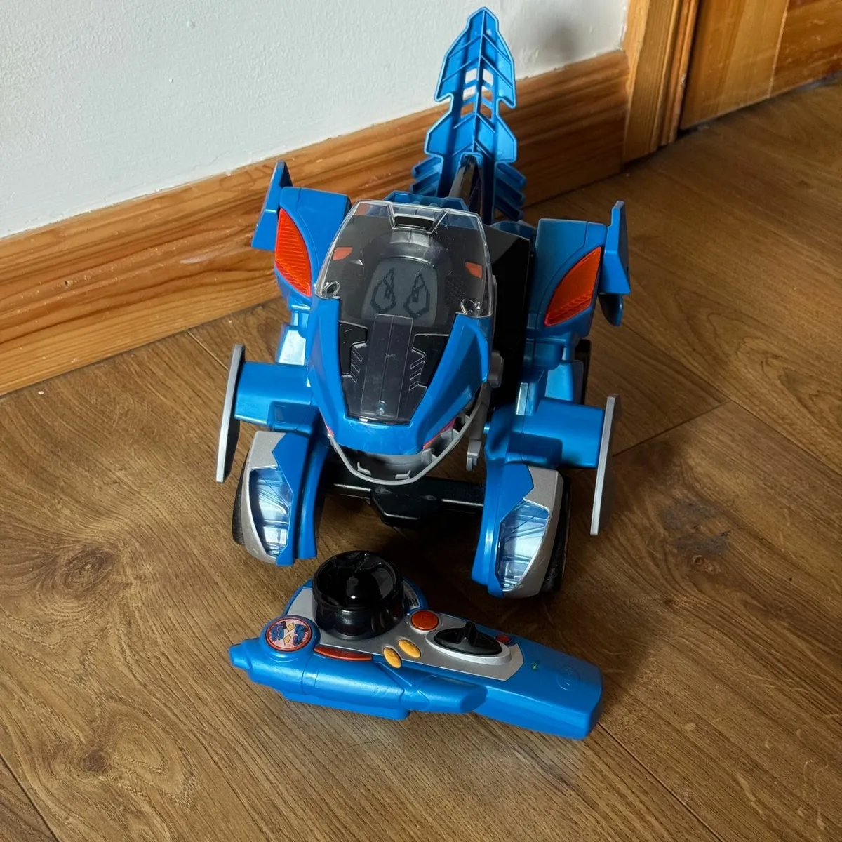Remote control T-Rex Transformer Dash Go Dinos - Image 2
