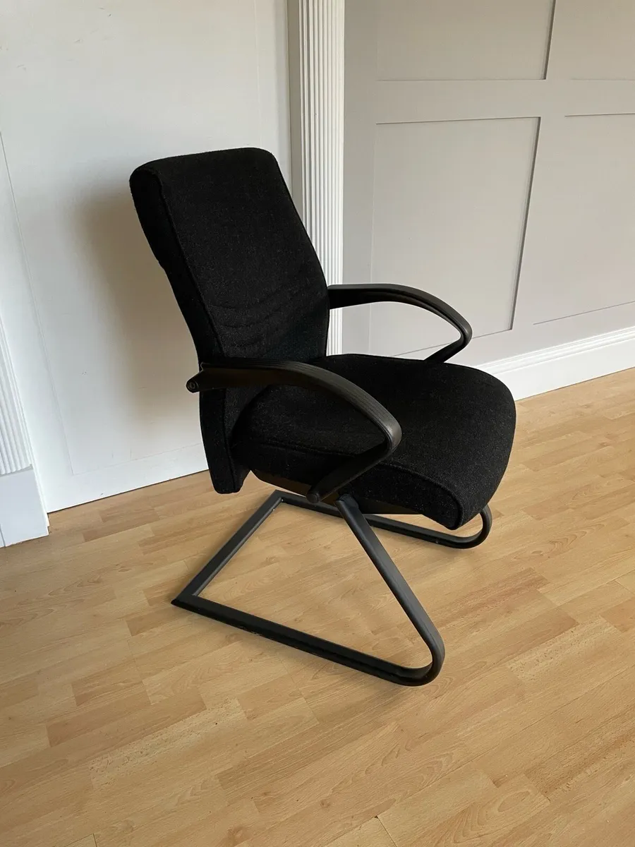 Office and Meeting Boardroom Chairs - Image 3