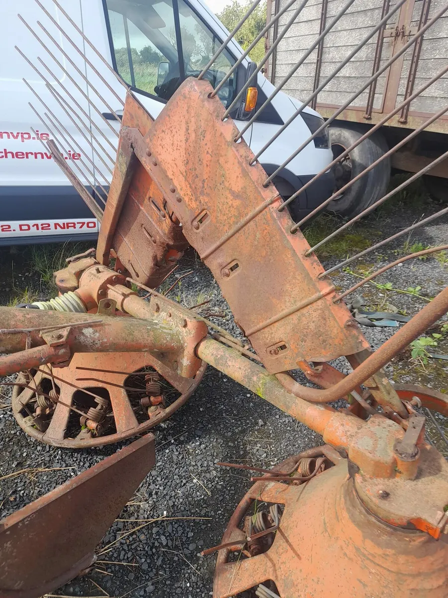 Deutz fahr Hayturner plus Grubber - Image 1