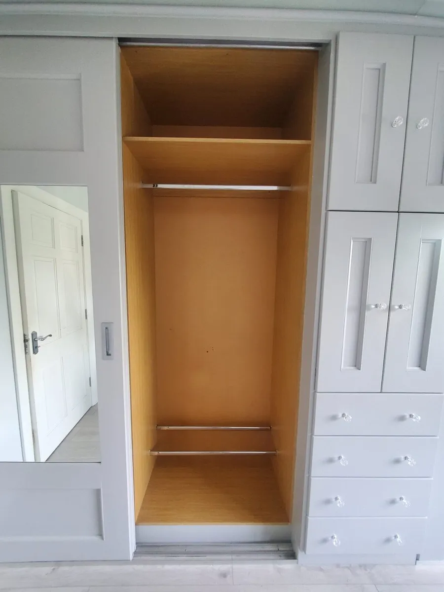 Wardrobe - Image 4
