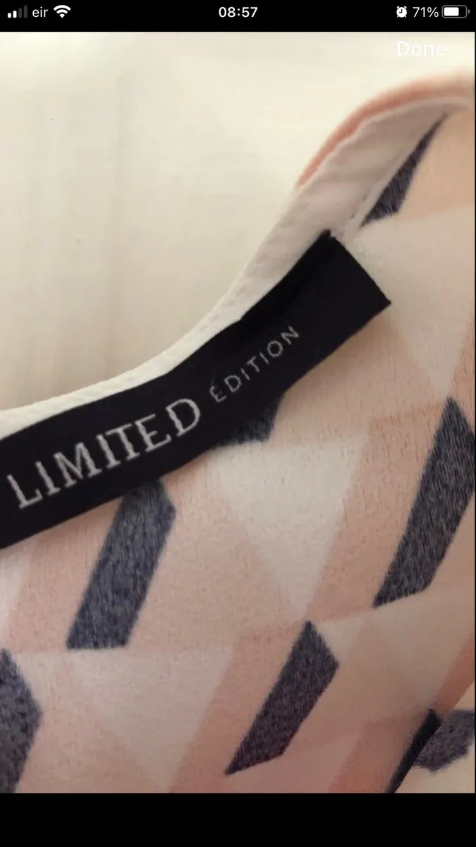 Ladies stunning top size 12 €5 - Image 2