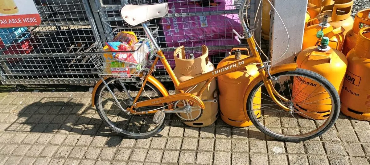 Vintage bicycle - Image 2