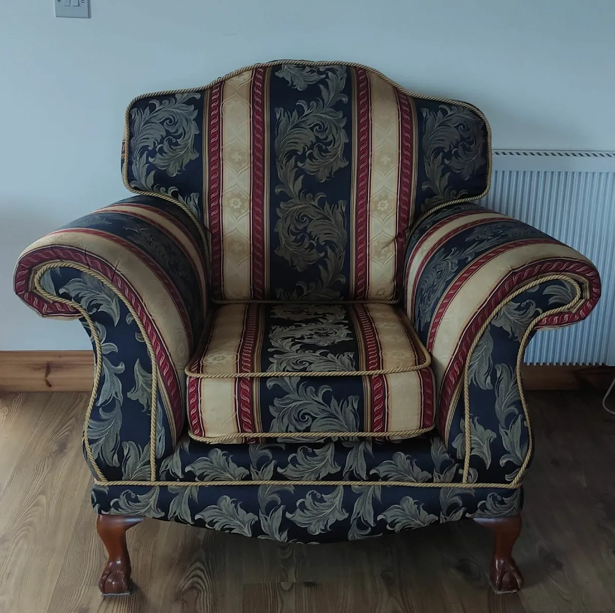 Couch and armchair - Image 2