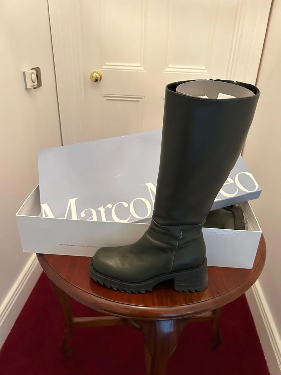 Boots - Image 1