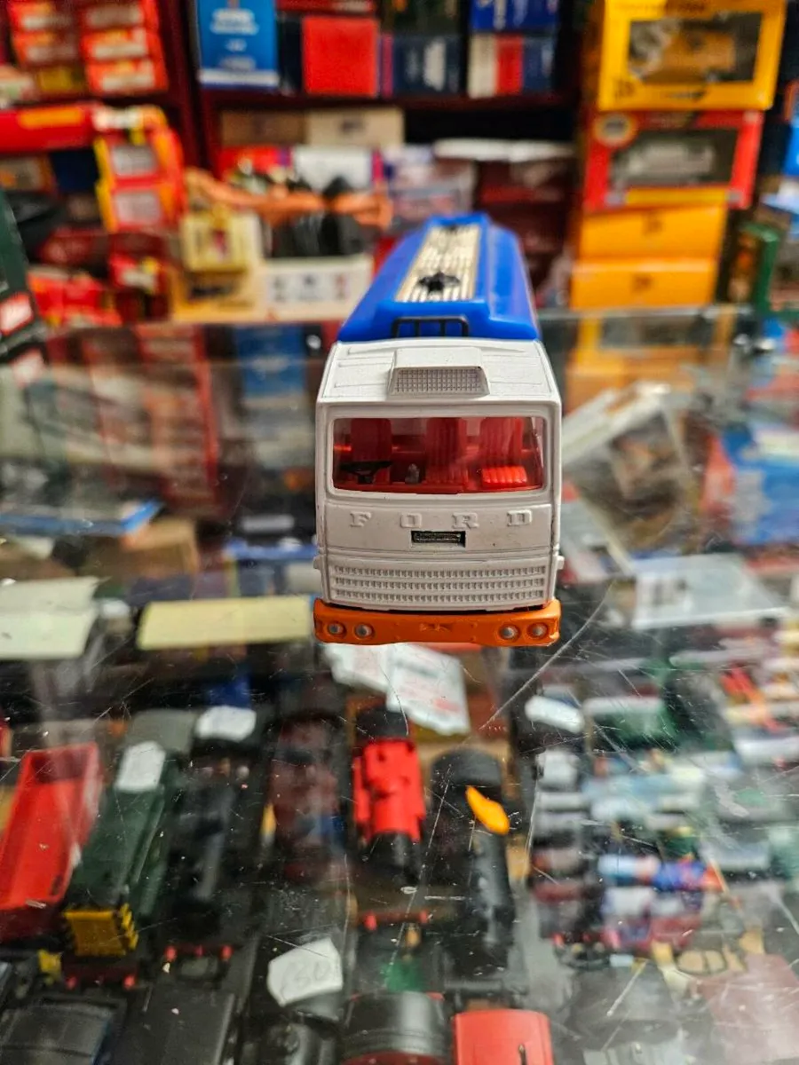Corgi Ford Tractor Unit and Gulf Tanker - Image 1