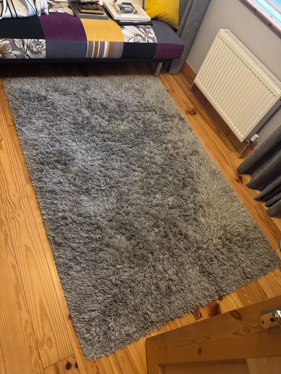 Rug