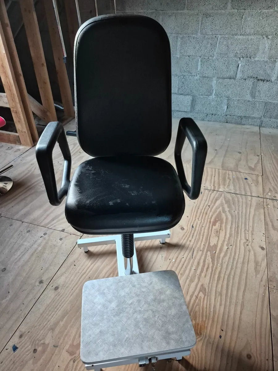 Stools - Image 2