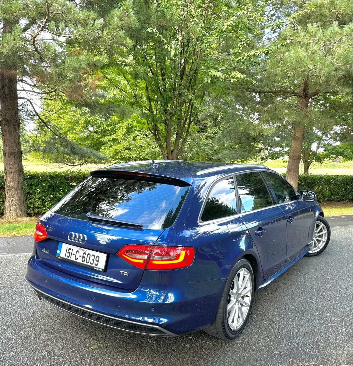 2015 Audi A4 2.0 TDi Estate High Spec Sline - Image 4
