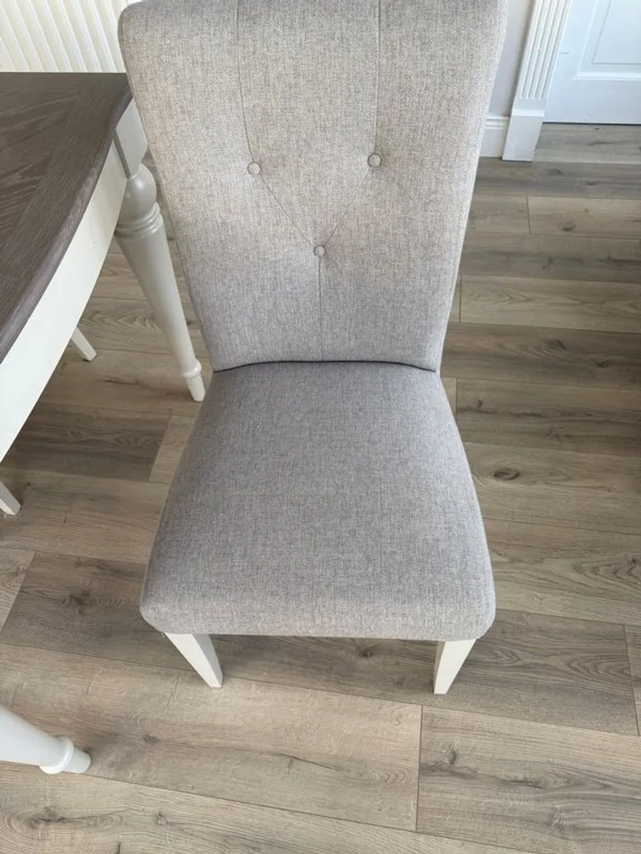 6 Seater Dining Table and chairs - Image 3