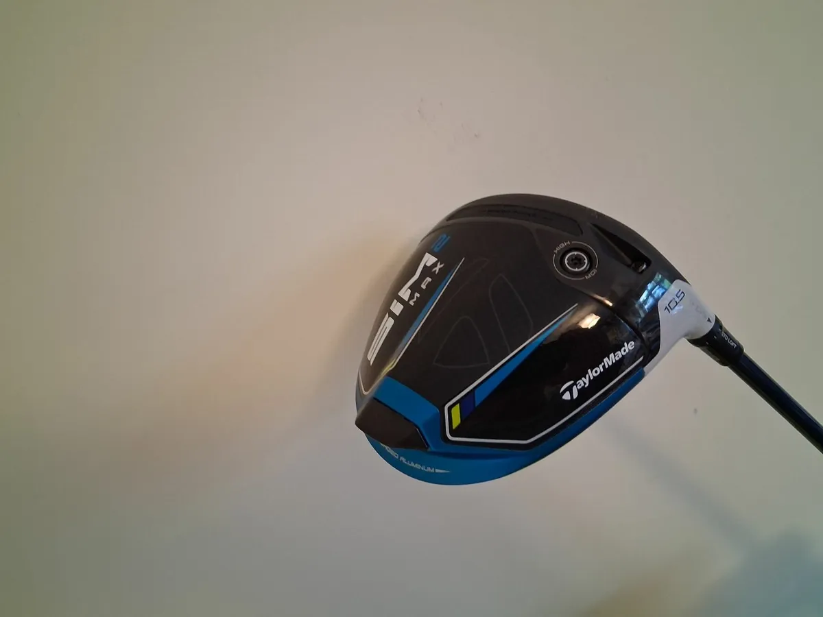 Taylormade sim2 max driver - Image 1