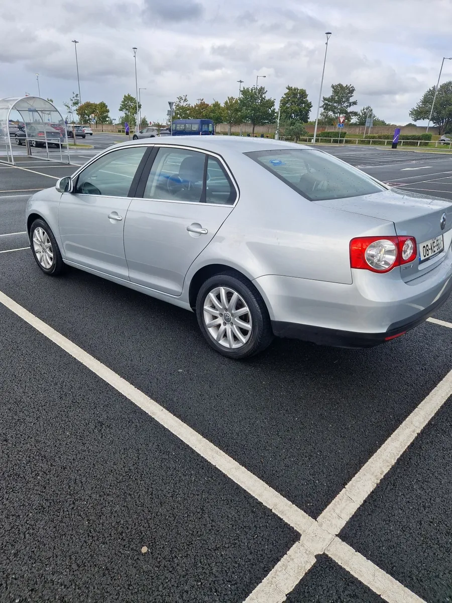 Volkswagen Jetta 2008 - Image 3