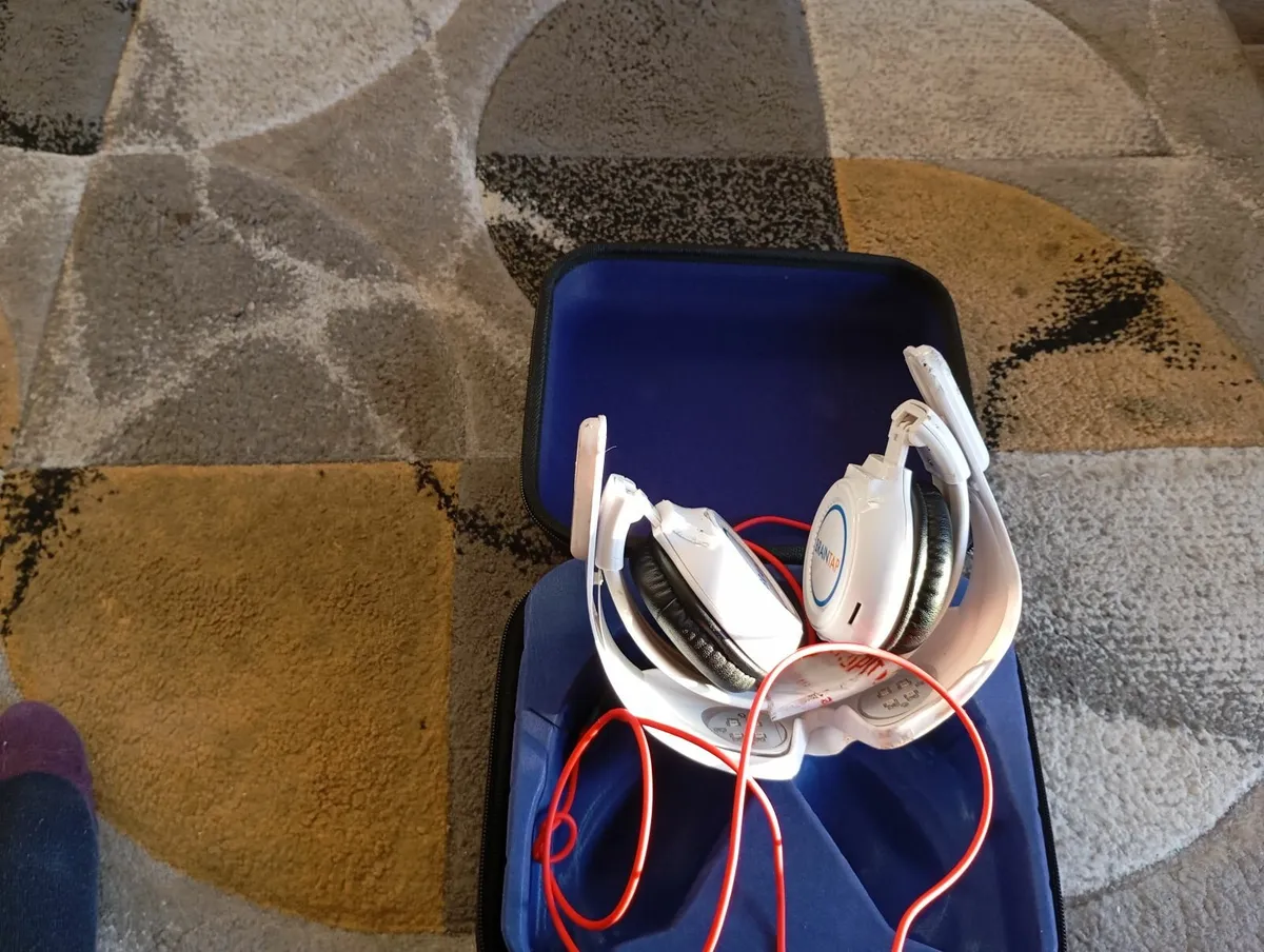 Brain tap 🧠 headphones - Image 2