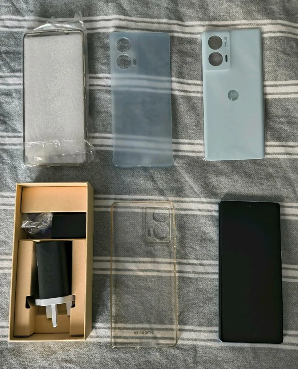 Motorola EDGE 50 5G 12/512 GB Snapdragon 7 Amoled - Image 3