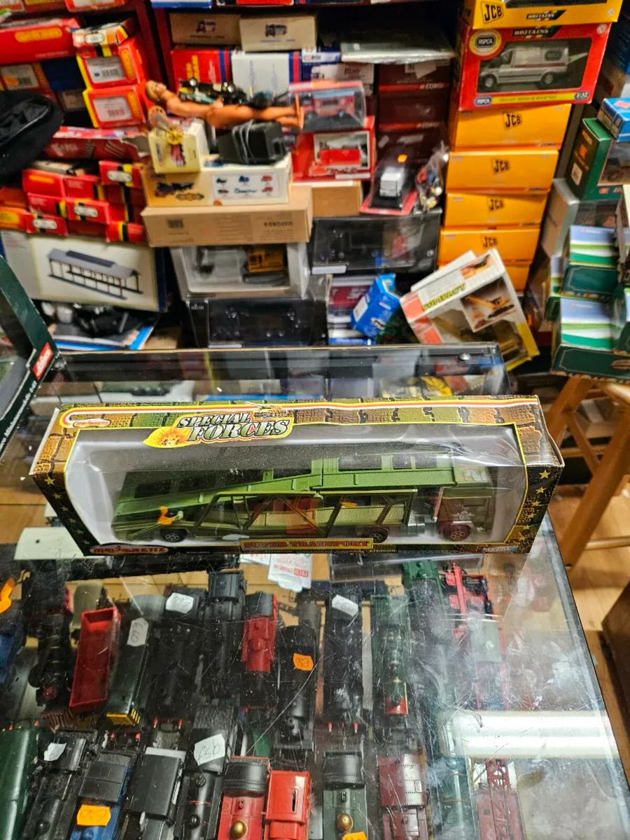 Corgi Majorette Military Transporter - Image 4