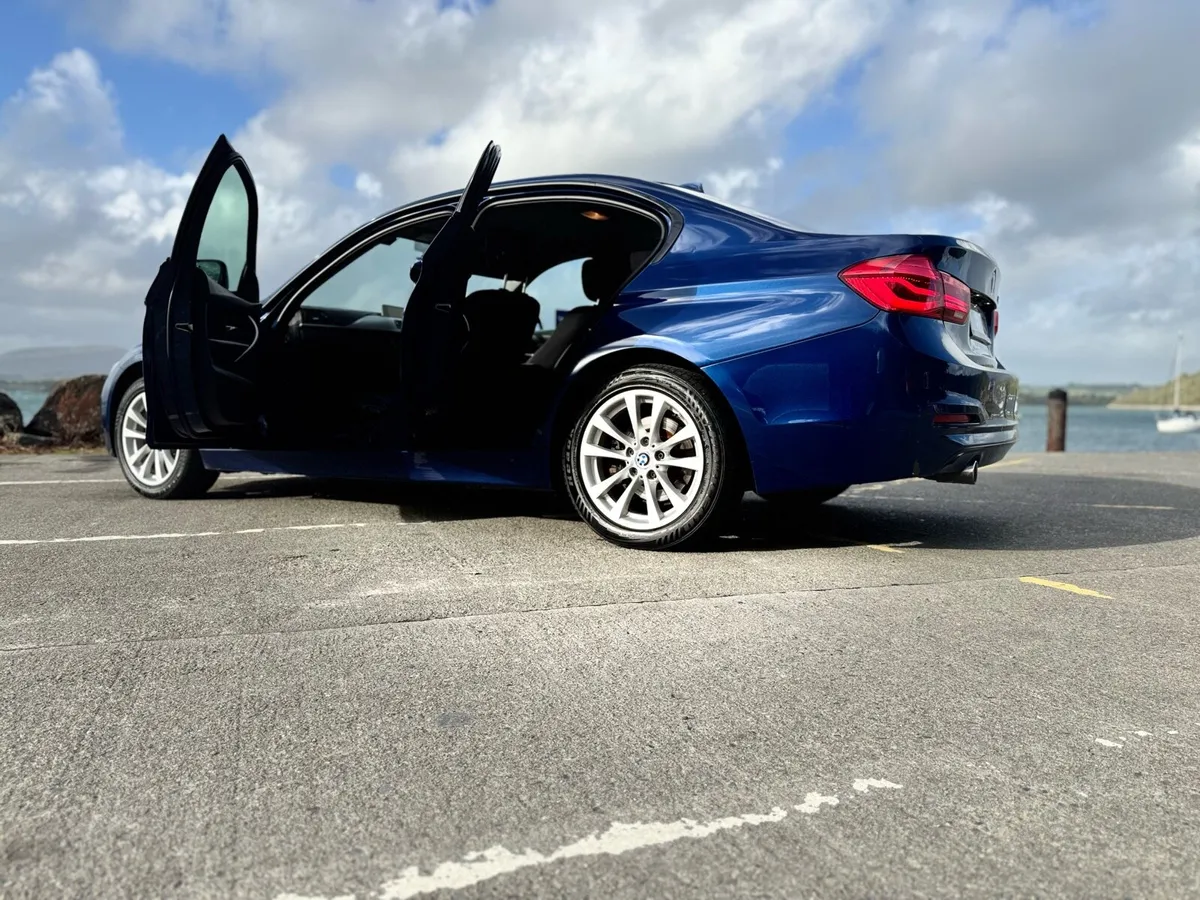BMW 318D - Image 4