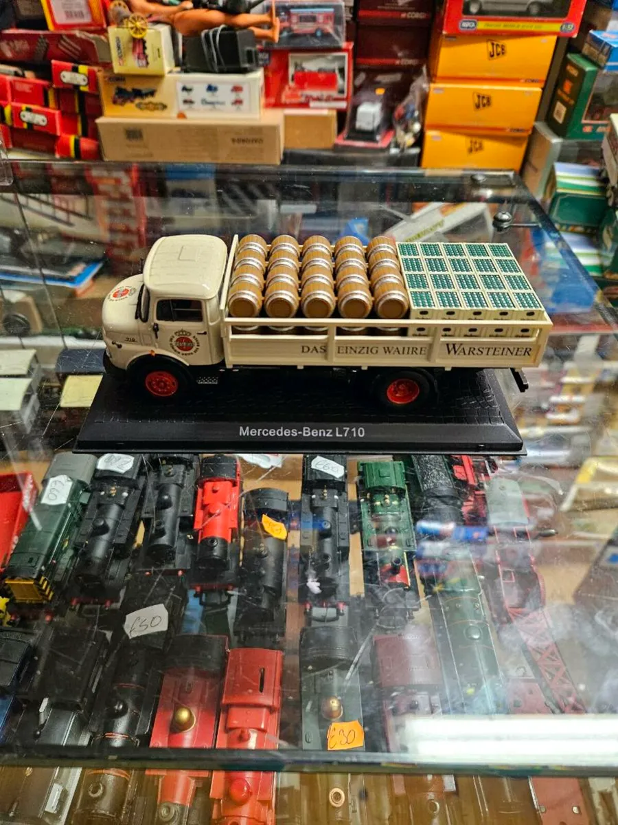 Corgi Atlas Mercedes Brewery Truck - Image 1