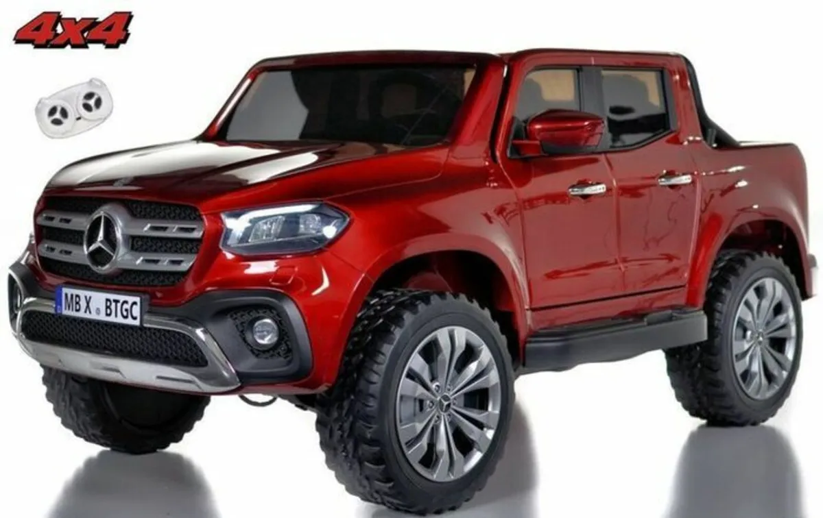 Mercedes X 4x4 licensed painted kids car - Image 3