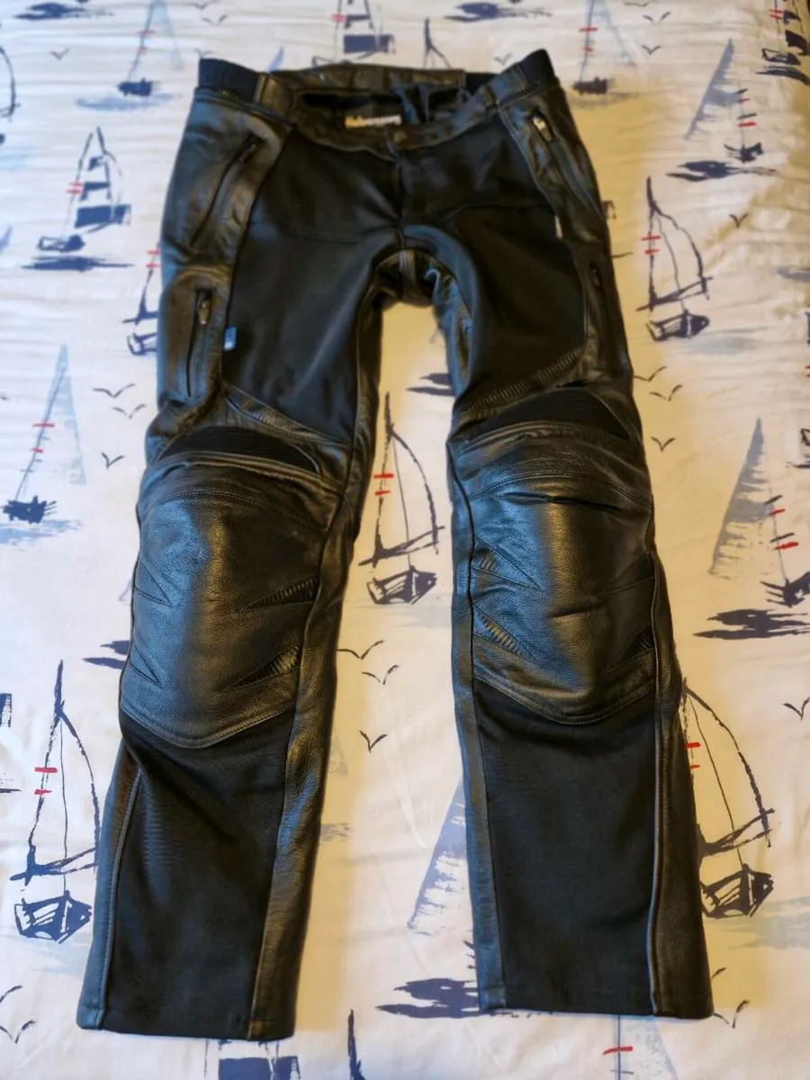 Motorcycle pants.. - Image 1