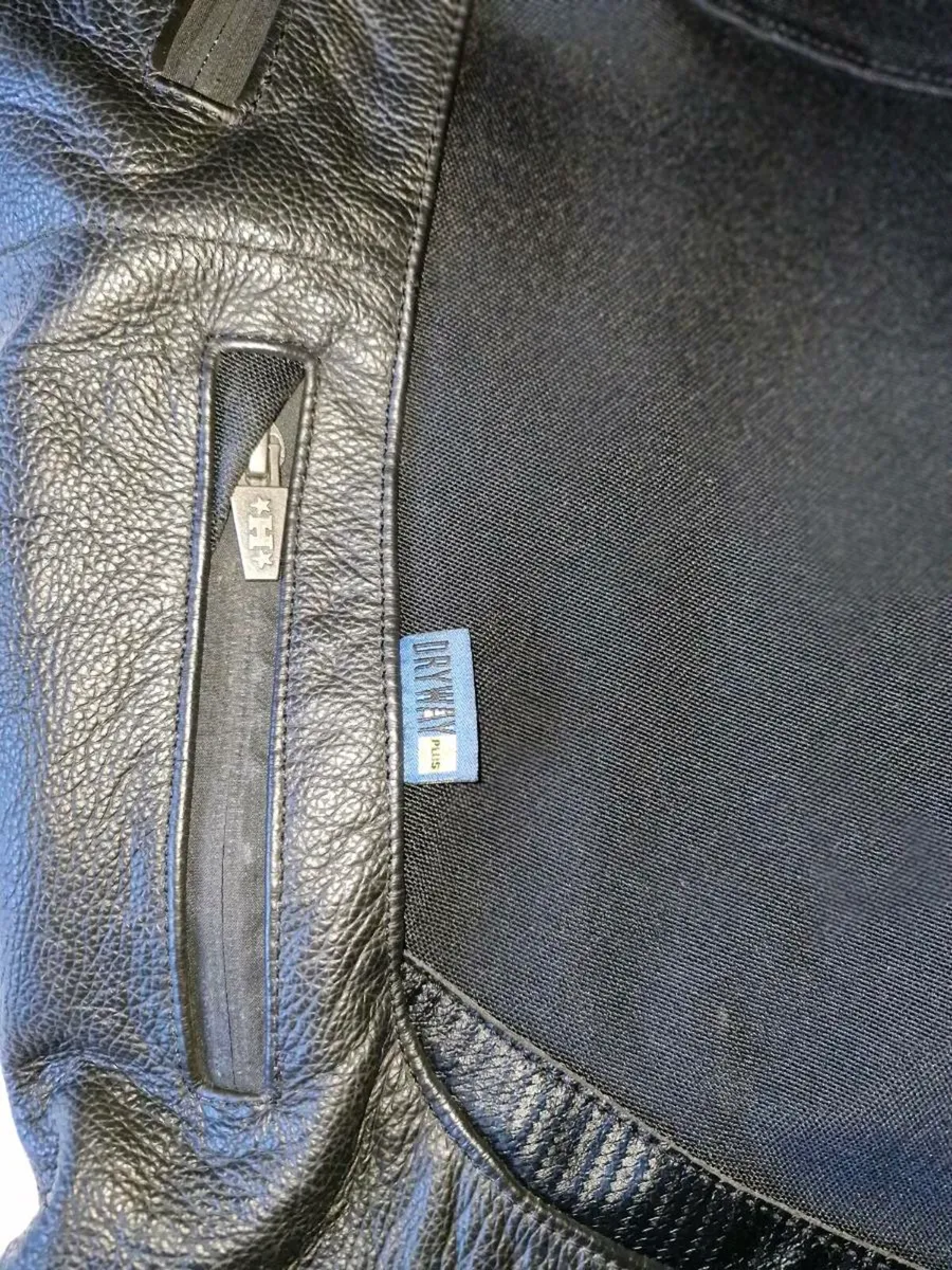 Motorcycle pants.. - Image 3