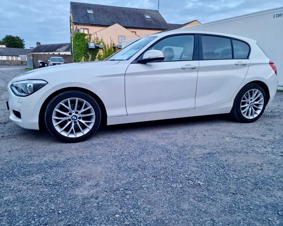 2014 BMW 116i Style only 48k km - Image 3