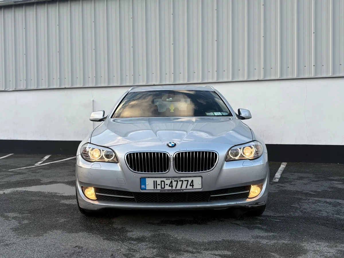 BMW 5 SERIES ESTATE F11 520D - Image 2