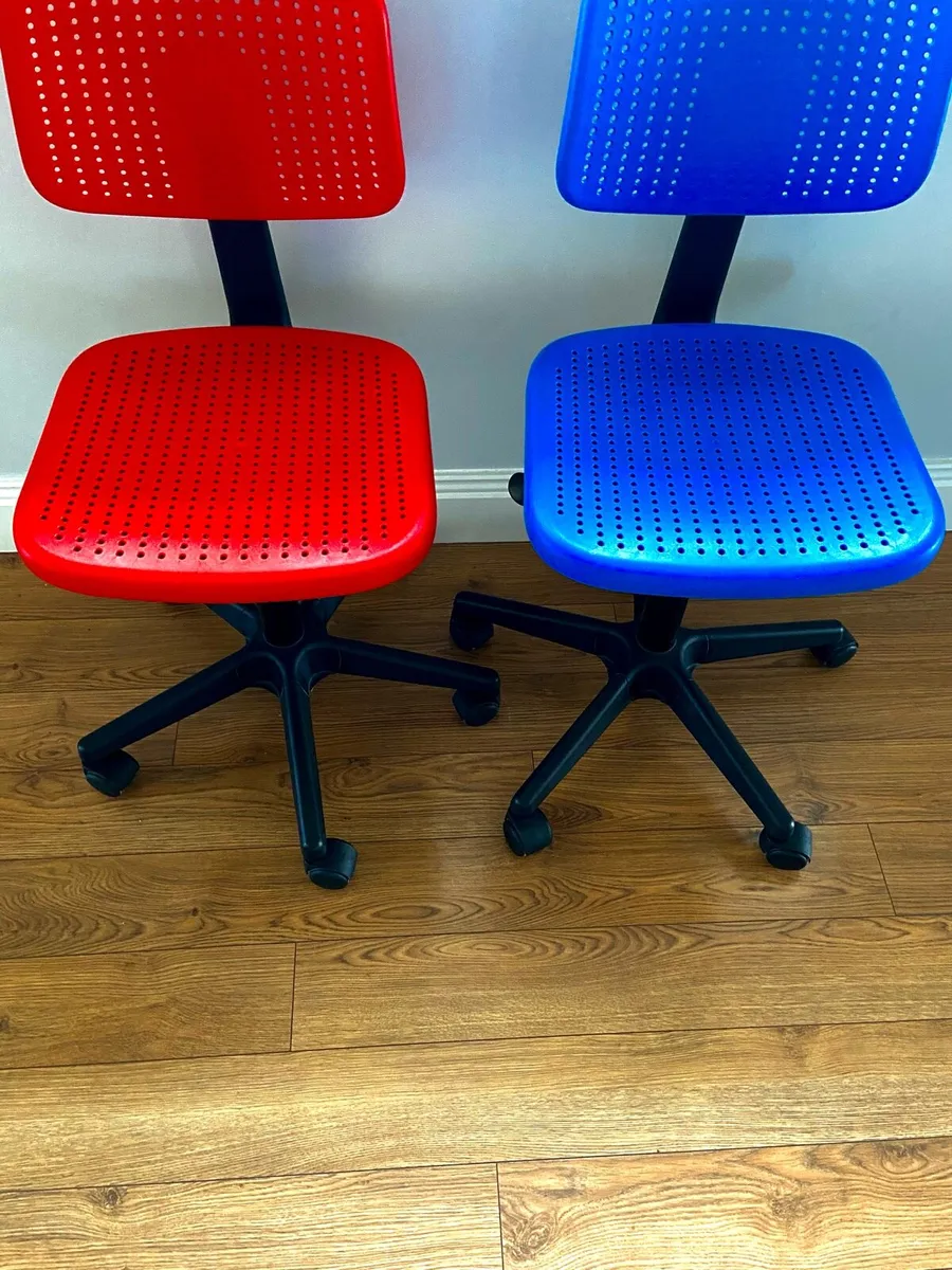 Desk chair - Image 1
