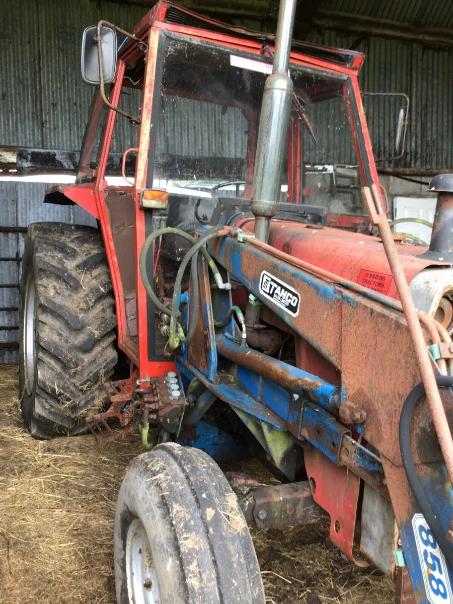 MF265 with Front Loader FOR SALE *** - Image 3