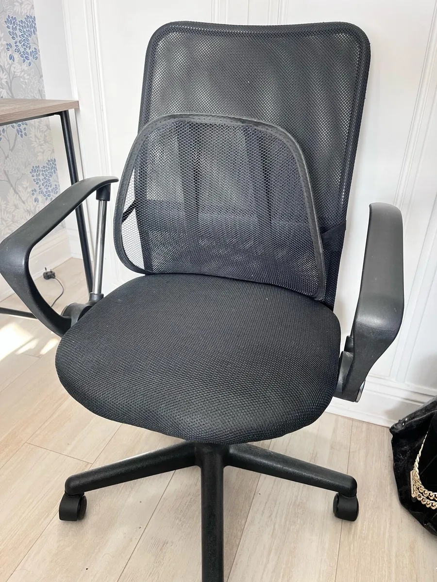 Office Chair & Desk - Image 3