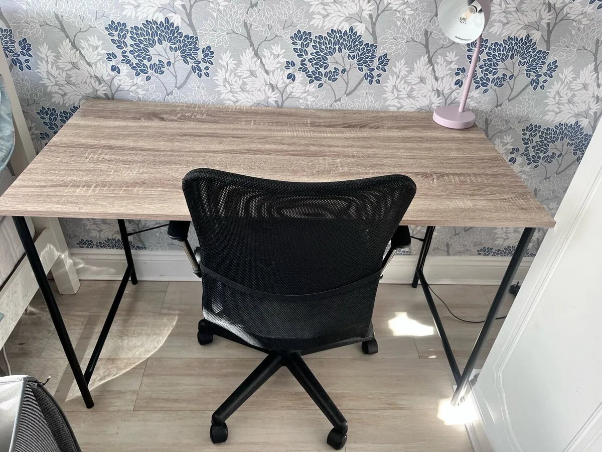Office Chair & Desk - Image 1
