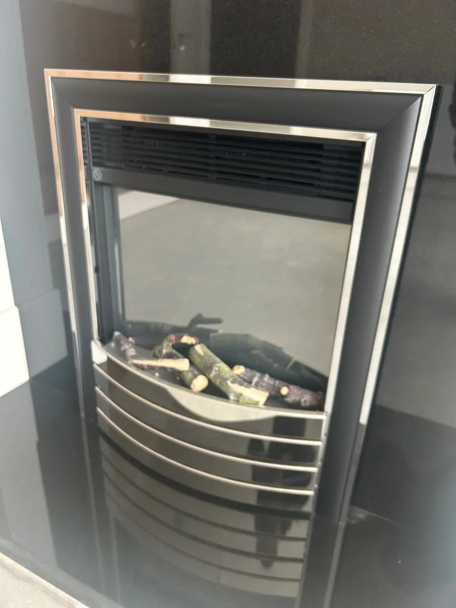 Fireplace - Image 3