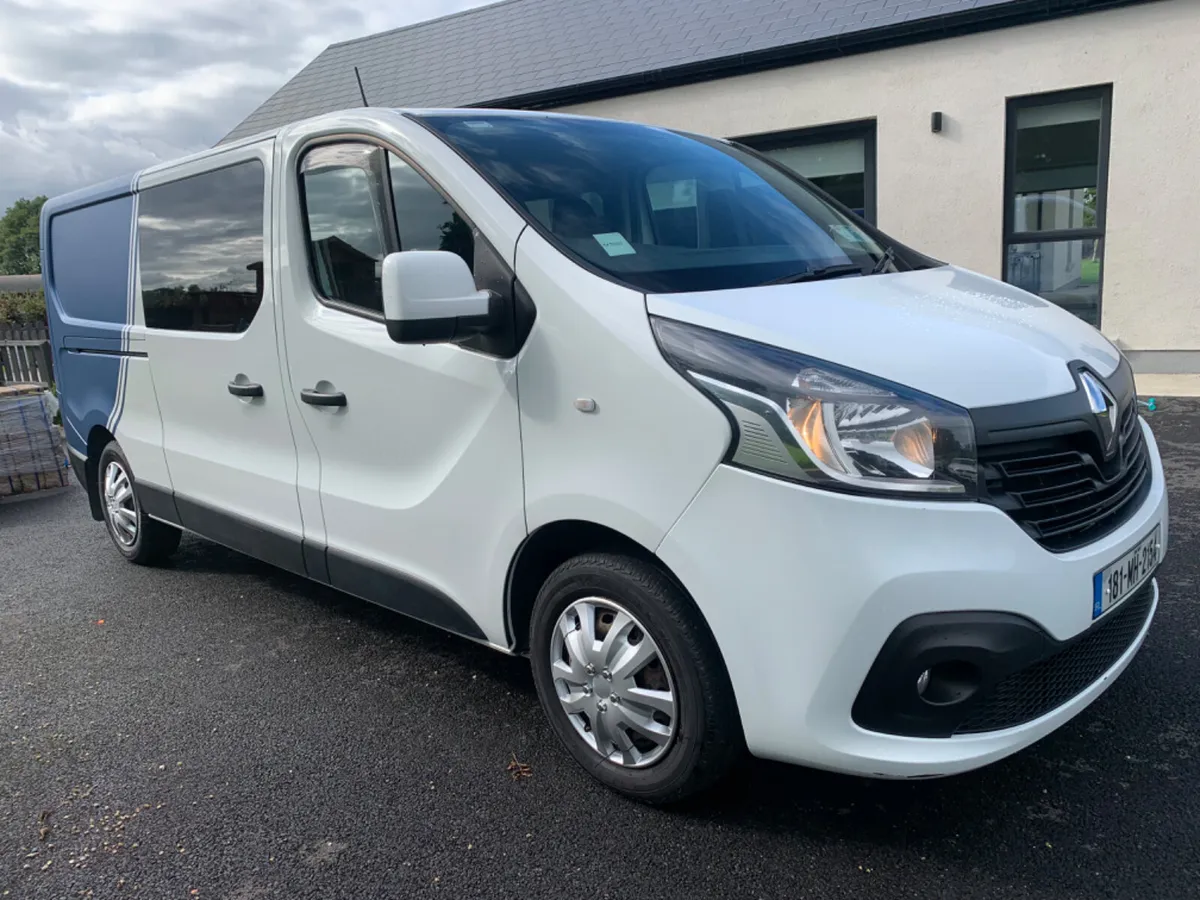 Renault Trafic 2018 Factory CREW CAB A/C - Image 4