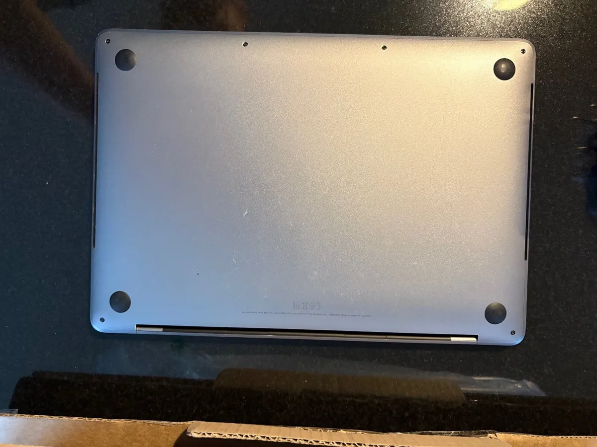 13 Apple MacBook Pro 2020 Touch Bar 16gb RAM/500GB - Image 2