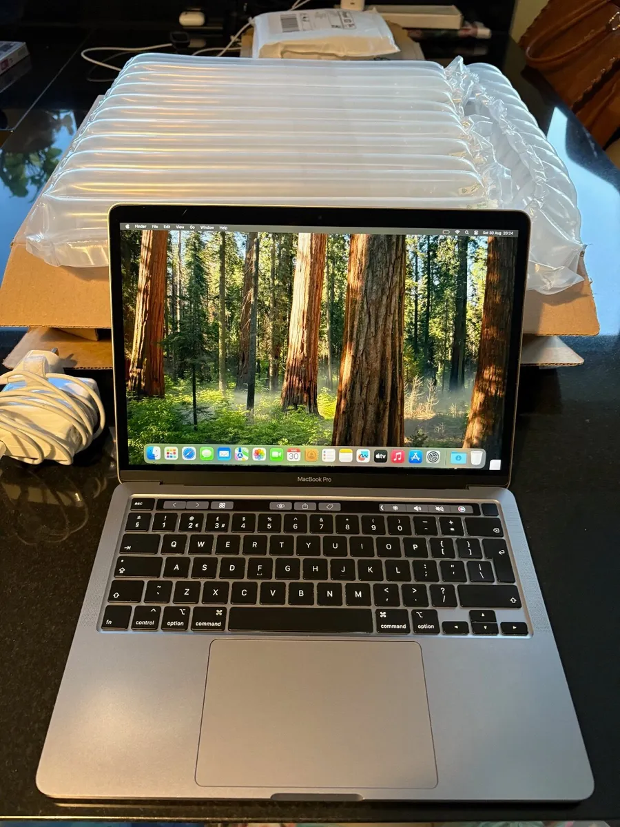 13 Apple MacBook Pro 2020 Touch Bar 16gb RAM/500GB - Image 1