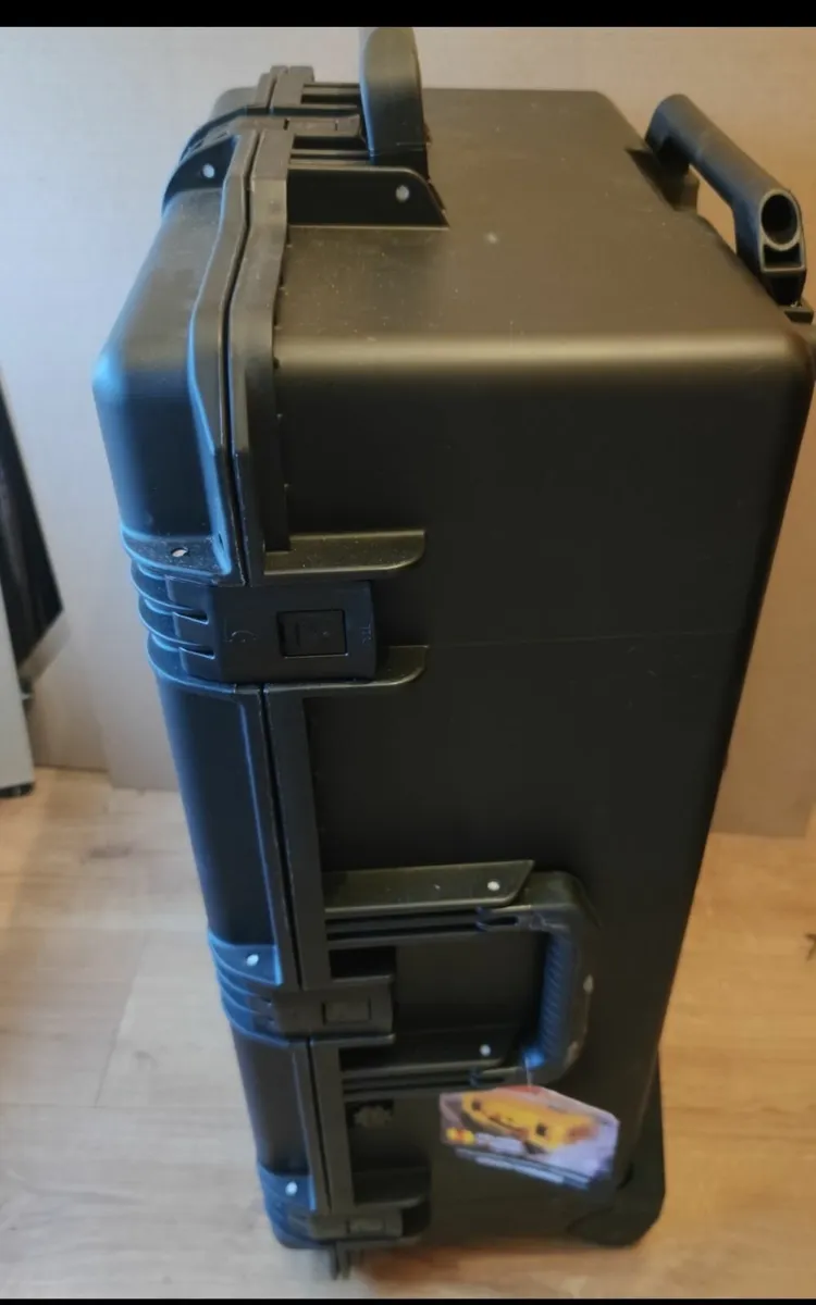 Storm case - Image 1