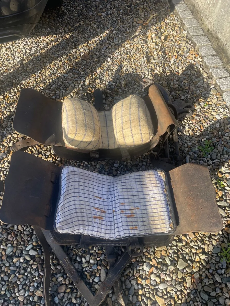 Set of brown/tan pony harness - Image 2