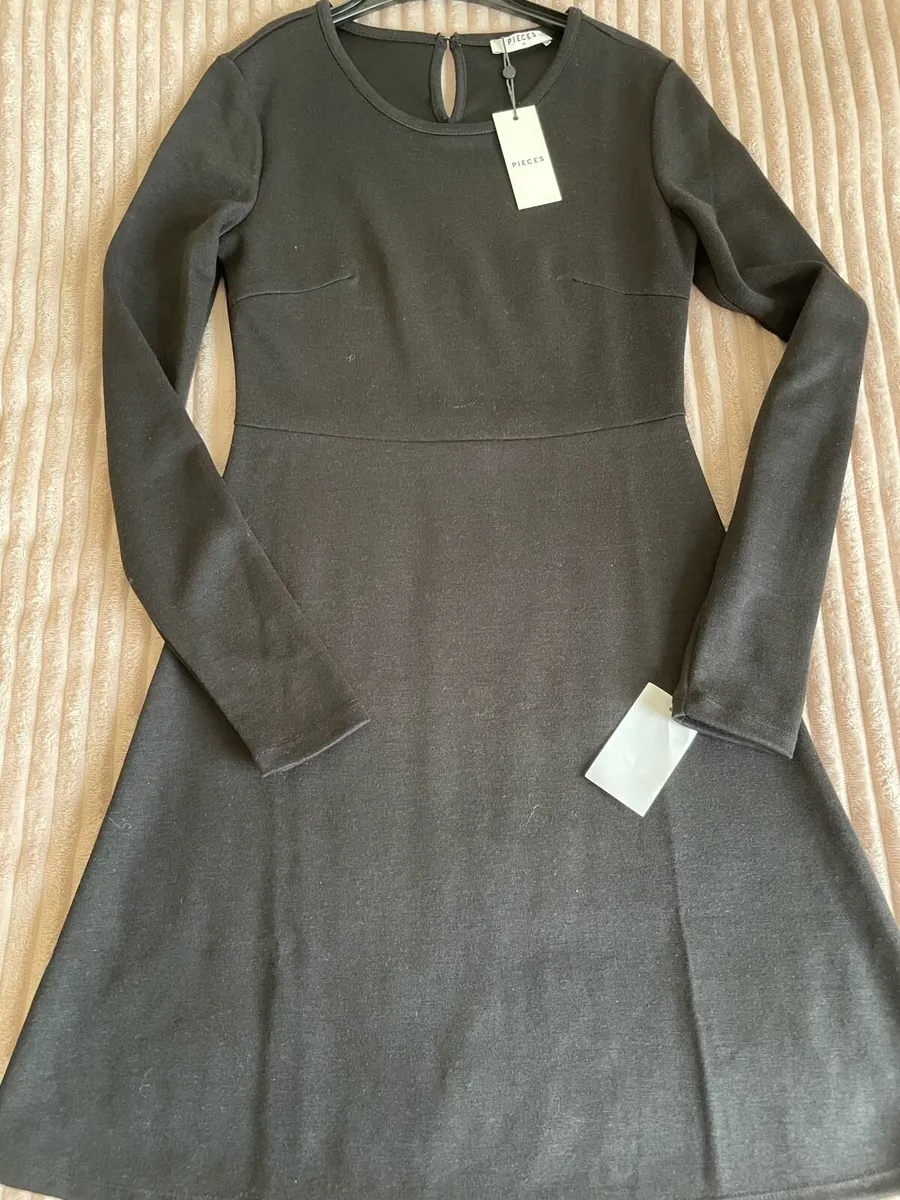REDUCED: Bundle 8 Women dresses xs&s.BRAND NEW - Image 4