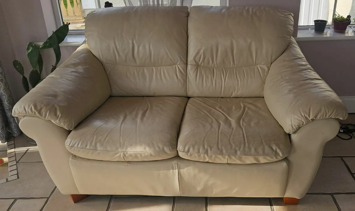 Sofa/Couch 2 and 3 Seater - Image 2