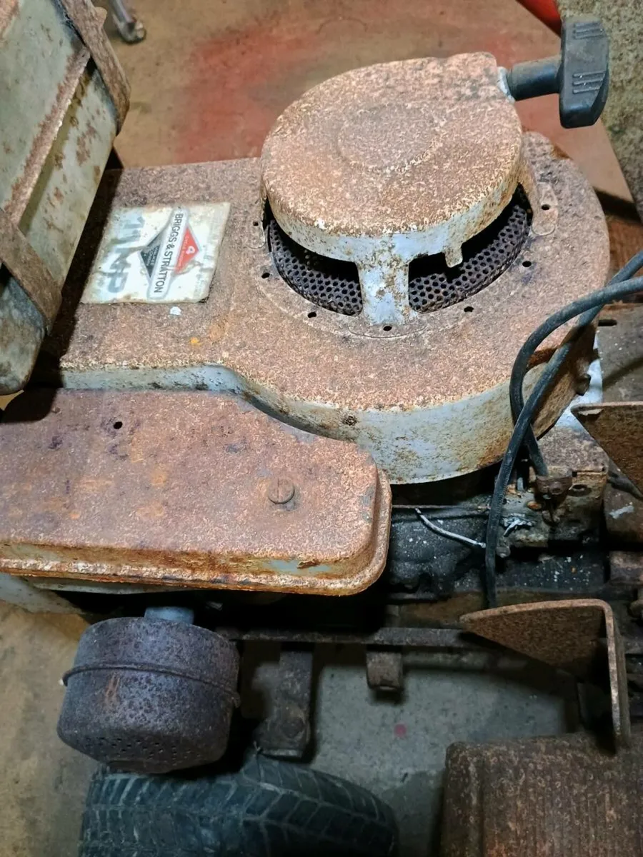 Ride on lawnmower engine - Image 3