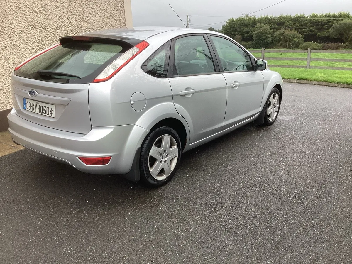 09 Ford Focus - Image 2
