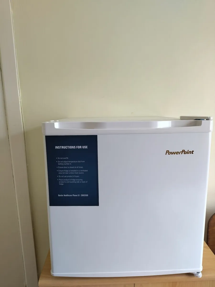 PowerPoint Mini Fridge, as new €50 o.n.o. - Image 2